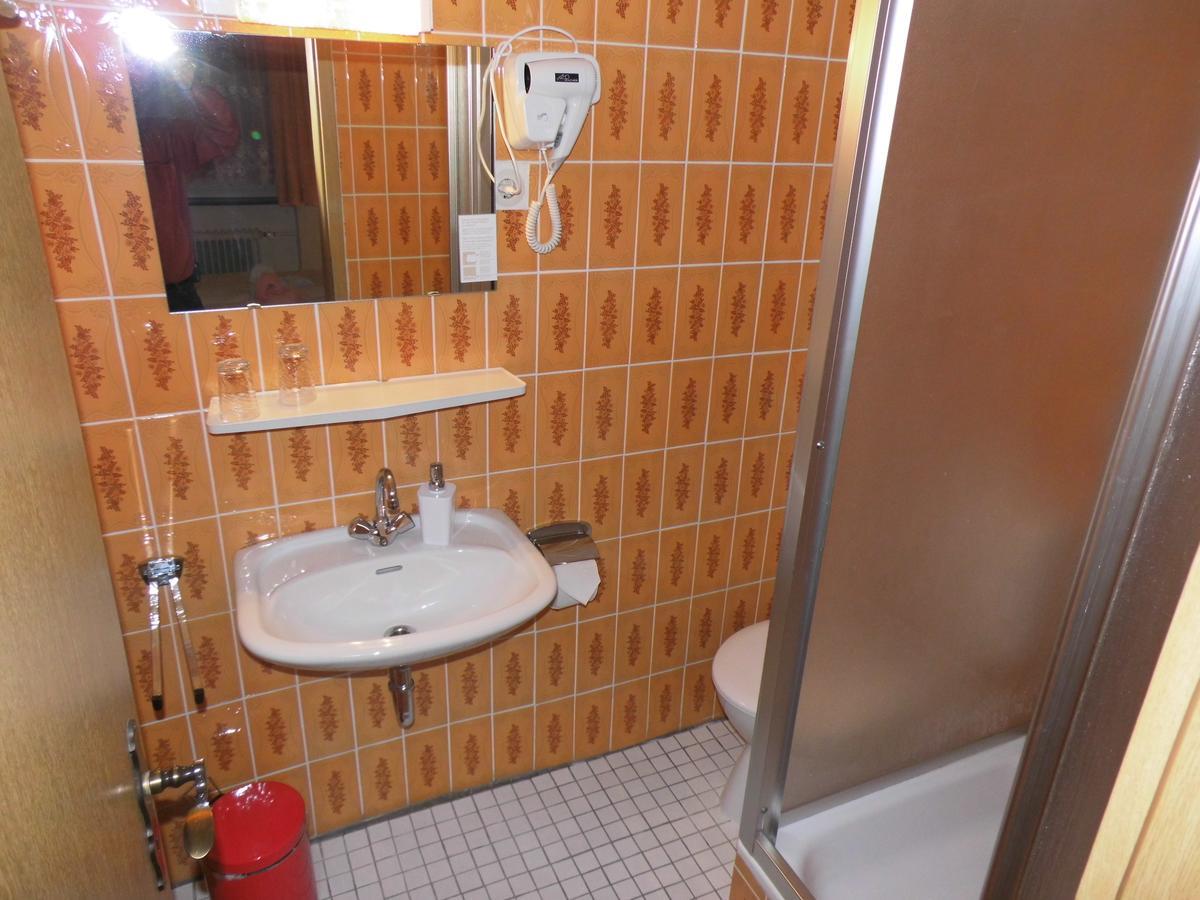 Hotel-Pension Dressel Warmensteinach Esterno foto