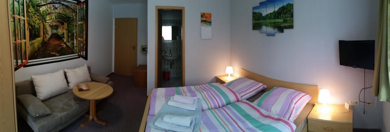 Hotel-Pension Dressel Warmensteinach Esterno foto