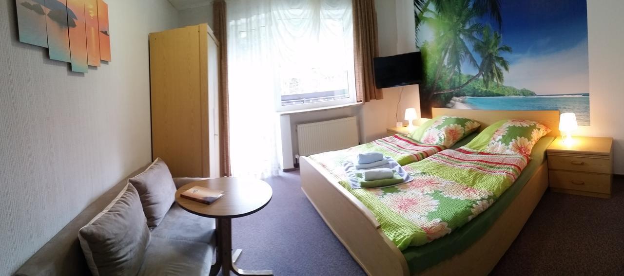 Hotel-Pension Dressel Warmensteinach Esterno foto