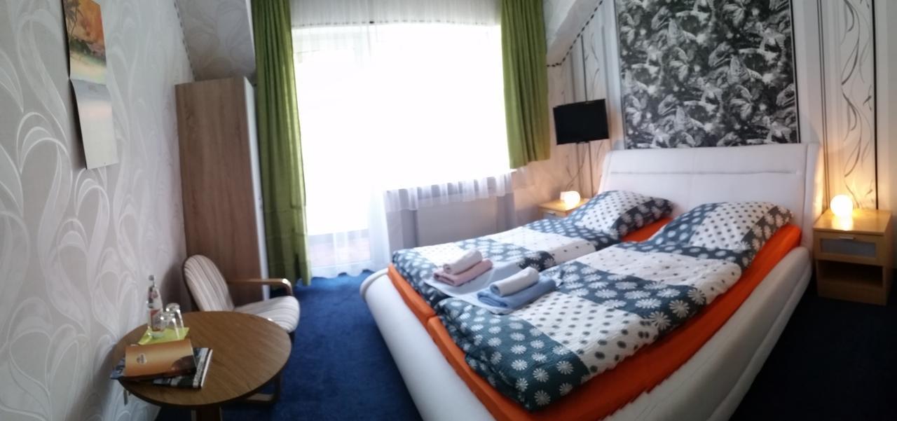 Hotel-Pension Dressel Warmensteinach Esterno foto